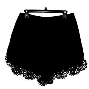 NWT FREE PEOPLE Lover Linen Shorts SCALLOPED LACE TRIM $295 SIZE US 8 Black